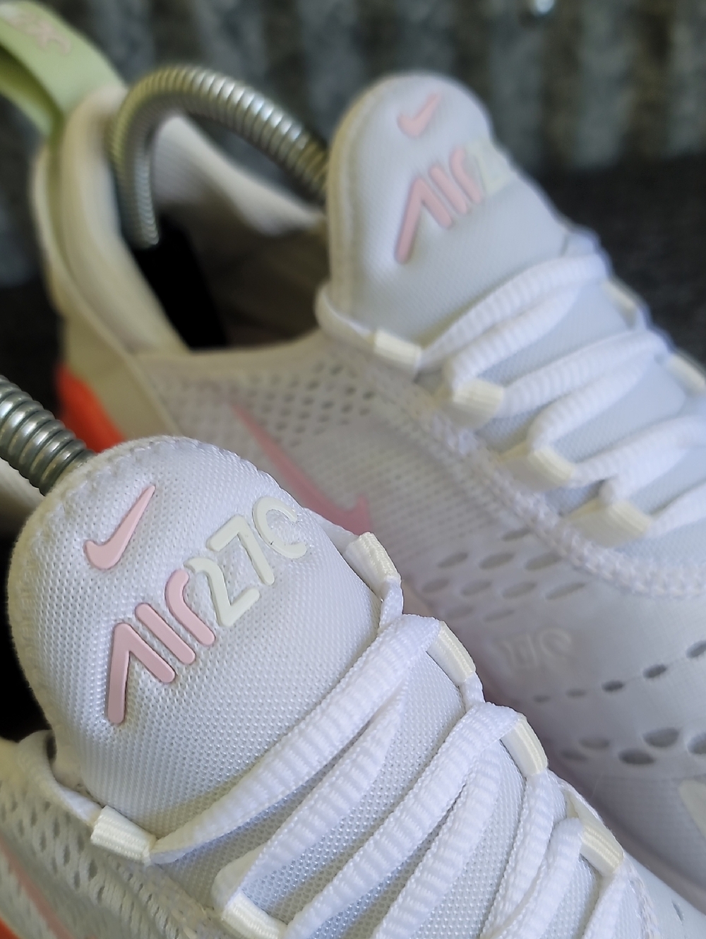 Pink Nike Air Max 270 "White Honeydew/Pink Foam/Coral" Wmns 7.5 Great Condition - Picture 3 of 14